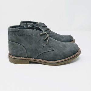 Steve Madden Boys Chukka Boot Size 2